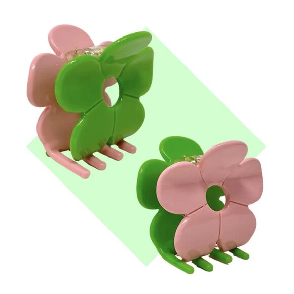 NWT Cleo Daisy Colorblock Pink and Green Hair Claw Clip - Picture 1 of 5